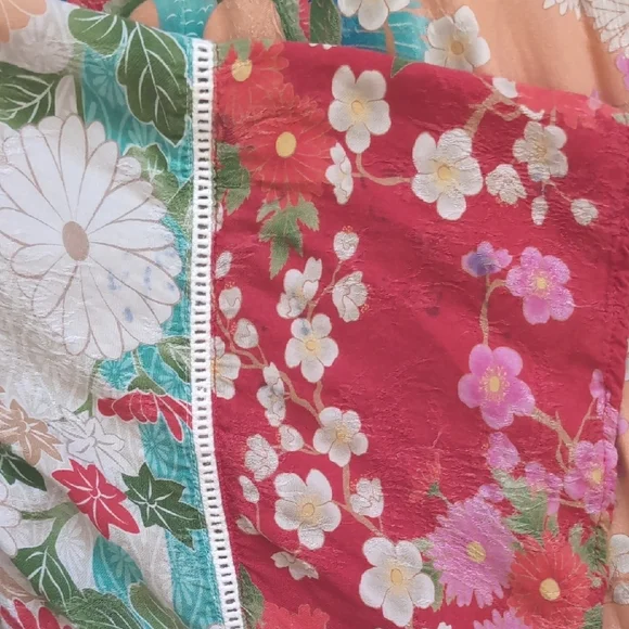 Trade Do Not Buy- Spell Delilah Multicolor Floral Kimono Robe - Picture 4 of 7